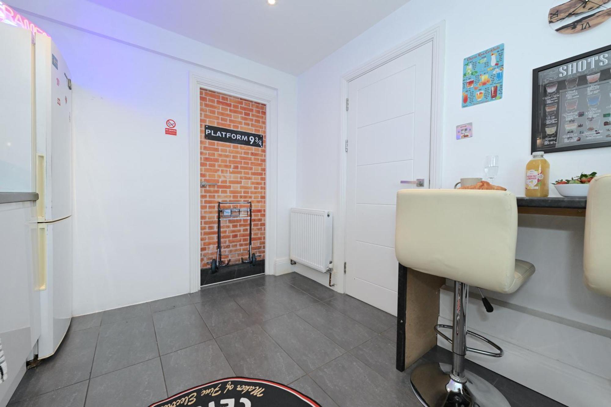 Superb 4 Bedroom Flat In The Heart Of Camden Town London Exterior foto