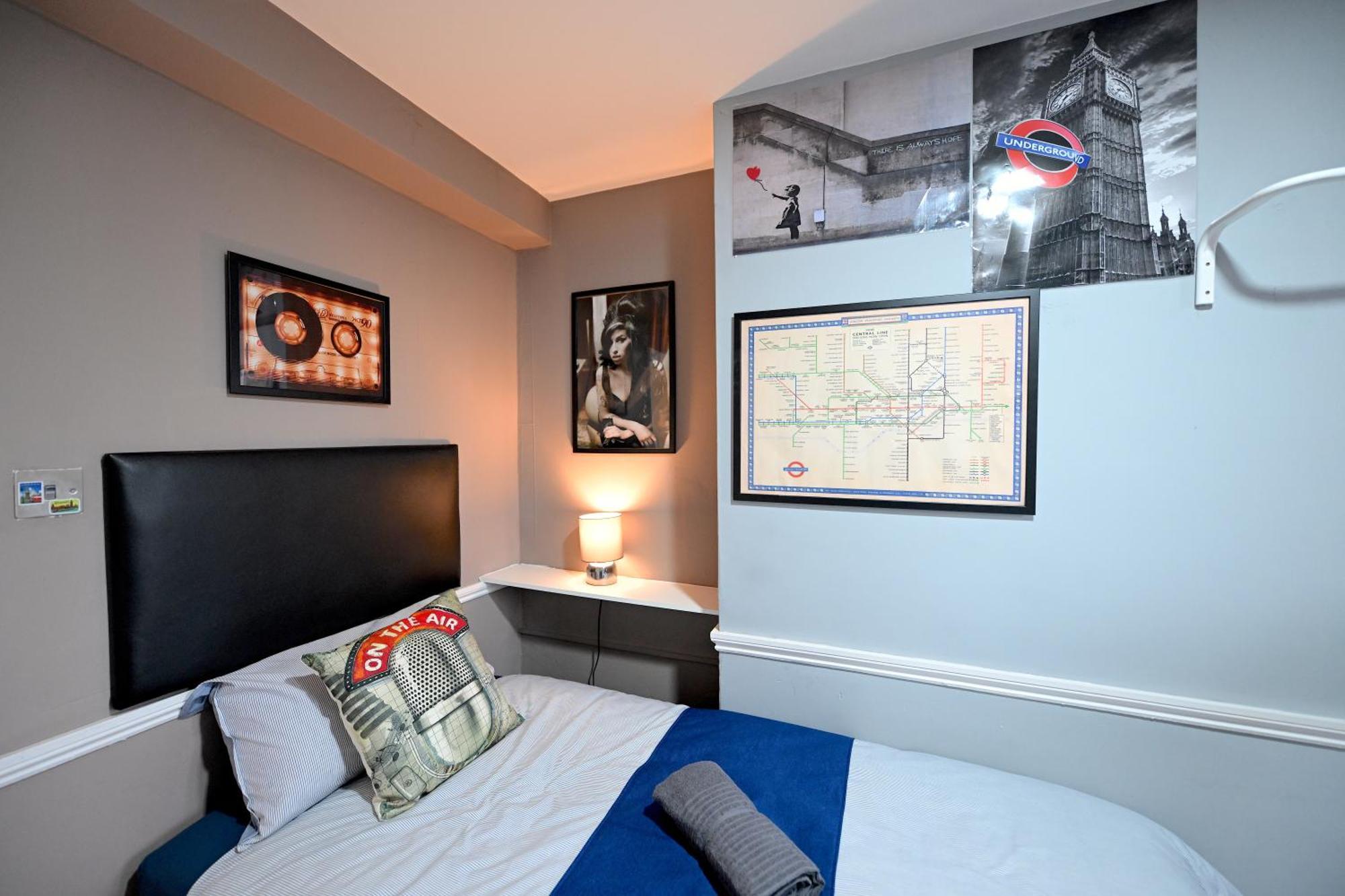 Superb 4 Bedroom Flat In The Heart Of Camden Town London Exterior foto