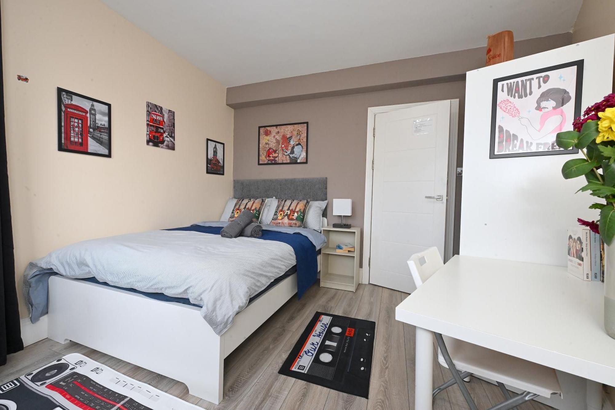 Superb 4 Bedroom Flat In The Heart Of Camden Town London Exterior foto